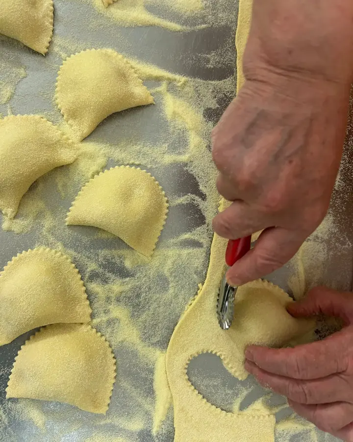 Lavorazione artigianale della pasta fresca